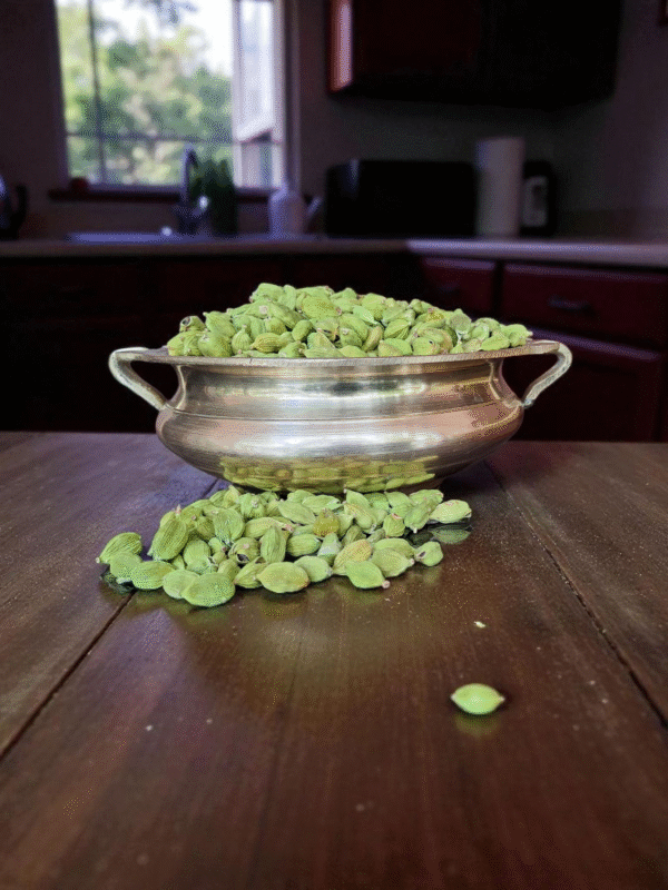 Idukki Green Cardamom    8mm Bold