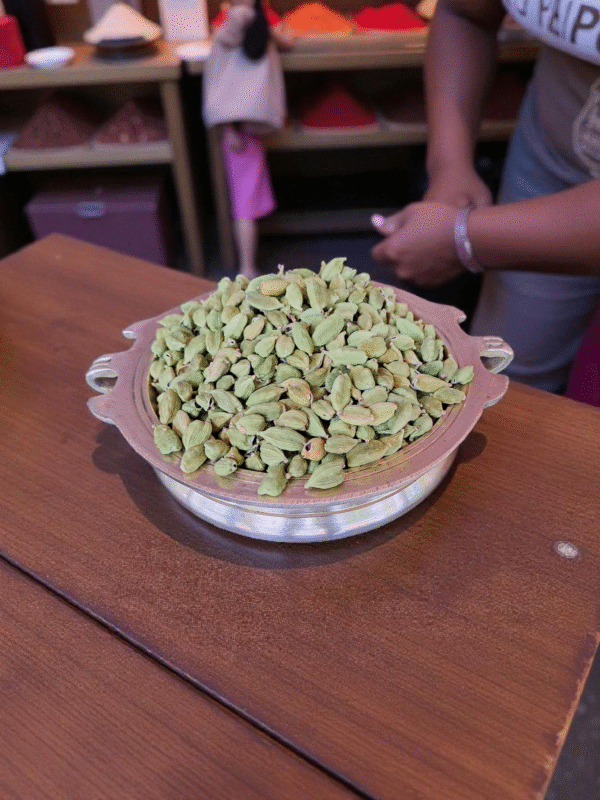 Idukki Green Cardamom    8mm Bold